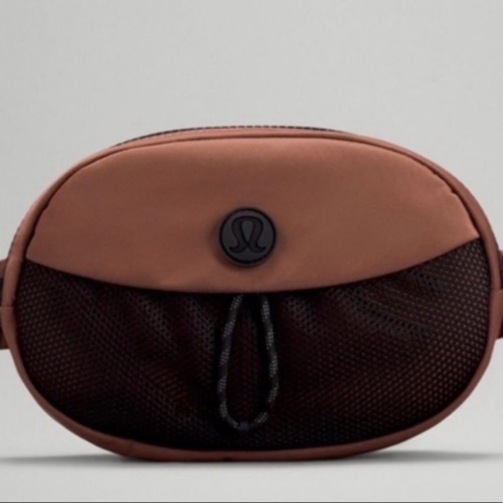 Lululemon belt bag